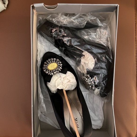 Fabulous Dressy Peep Toe Heels - Picture 7 of 7